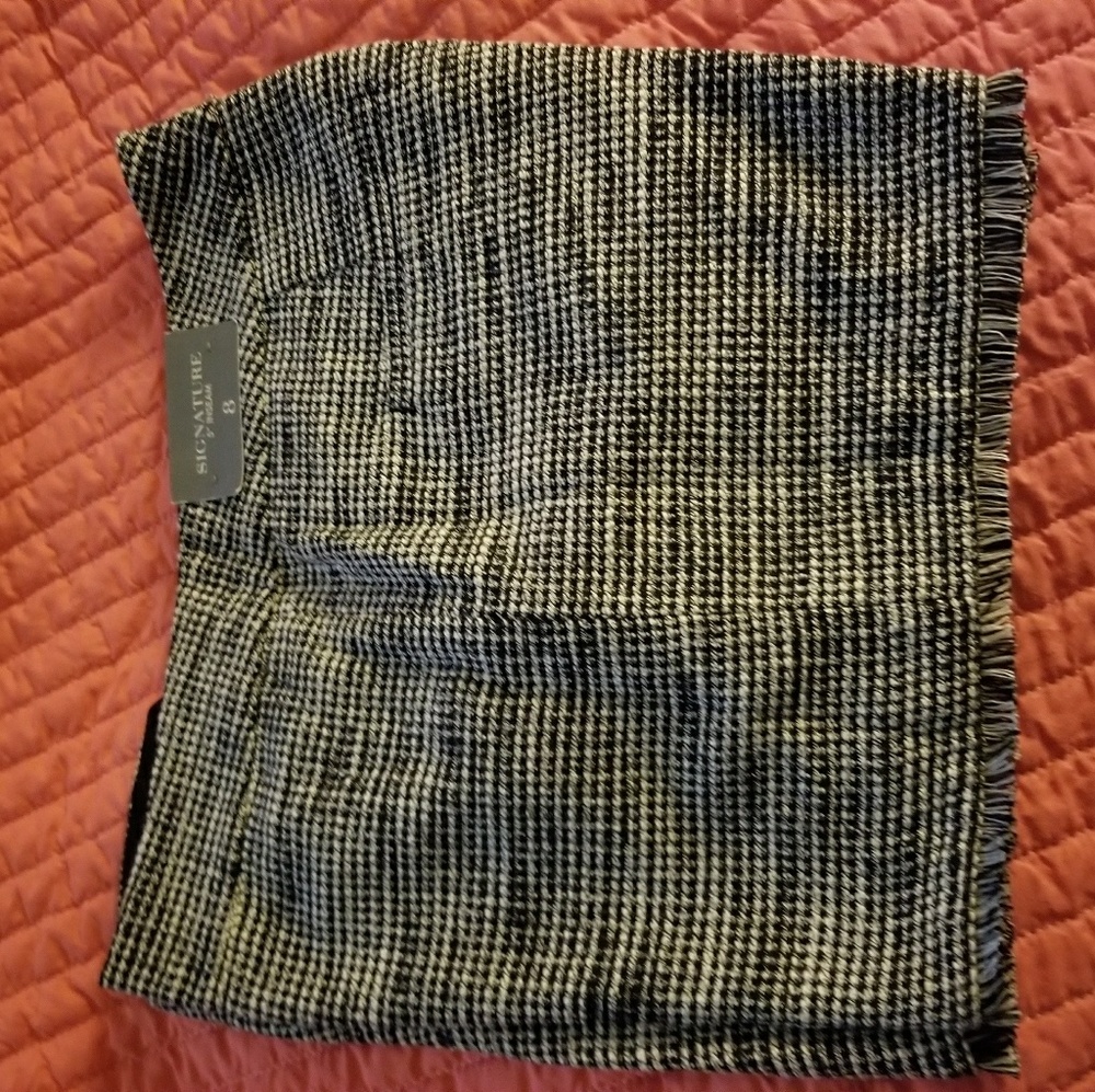 Ann Taylor nwt  5' shorts